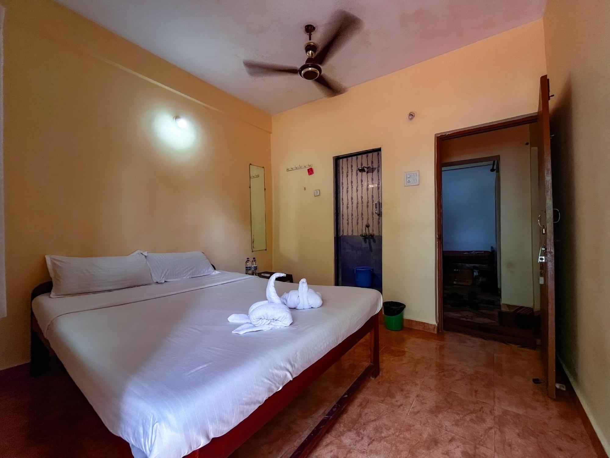12 Monks - Beachside Hostel Arambol Eksteriør bilde