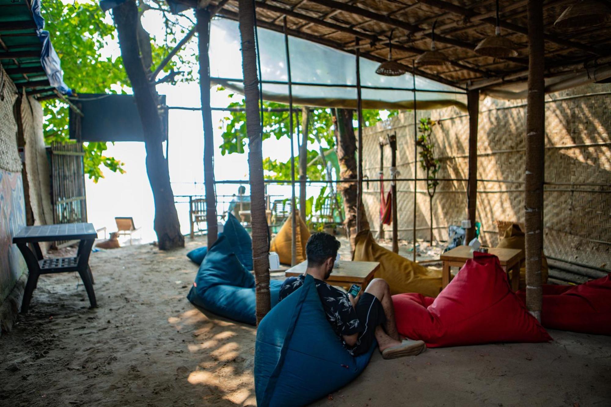 12 Monks - Beachside Hostel Arambol Eksteriør bilde